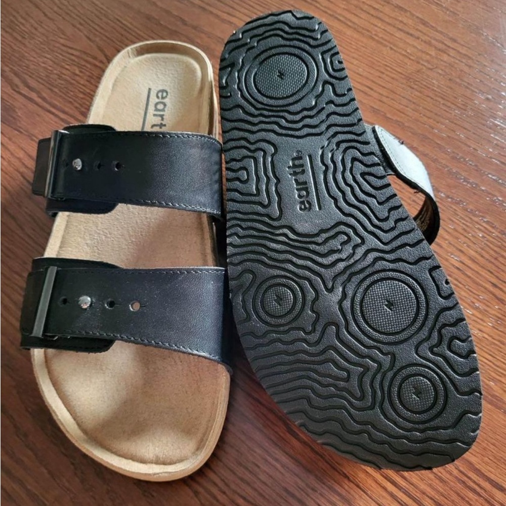 Earth “Ruby” Sandals